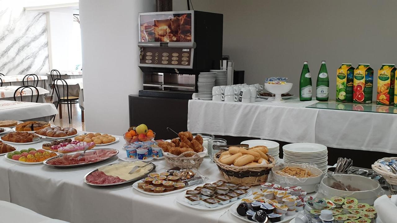 Hotel Le Querce Senigallia Zewnętrze zdjęcie